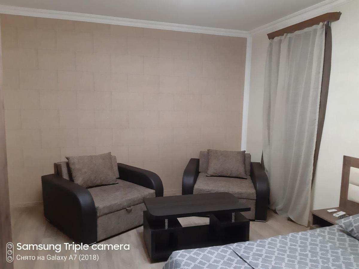 georgi apartament 2 Apartment Tbilisi Bagian luar foto